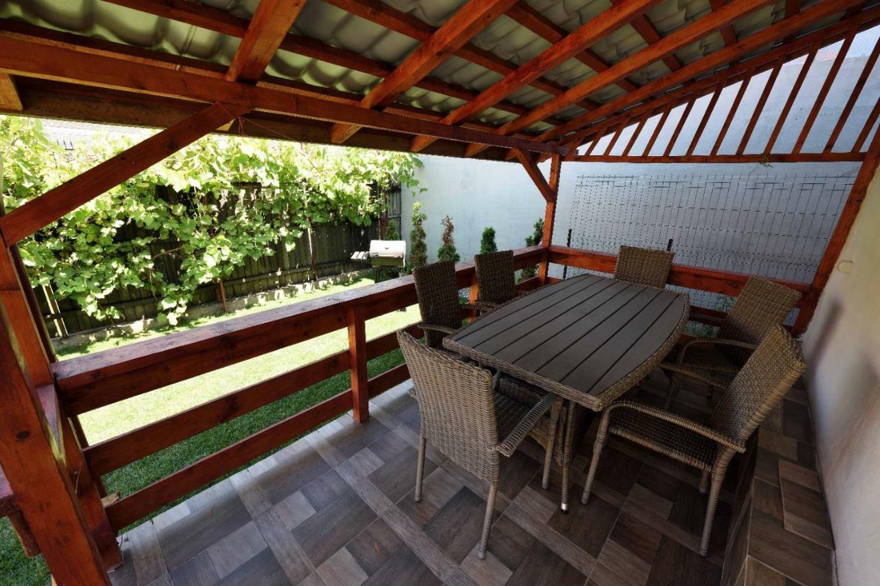 Casa Optim Hotel Calimanesti Exterior photo